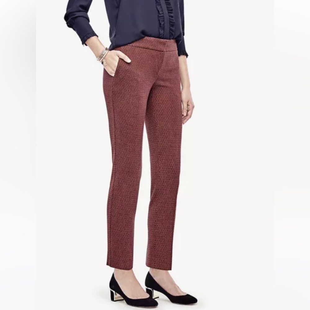 Ann Taylor Petite Devin fit GeoPrint Everyday Ankle Pant